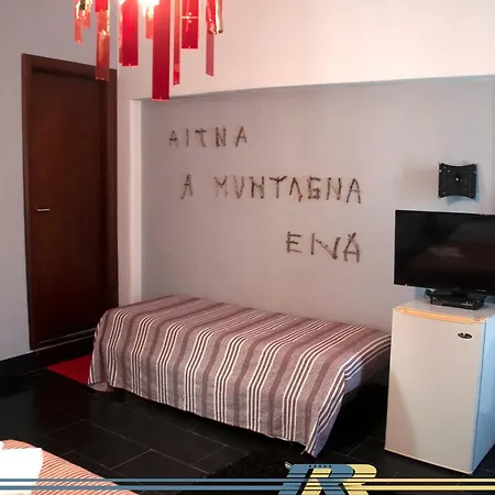 Naumachia Flats 아파트